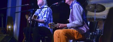 Dingoes-Caravan-30-12-12