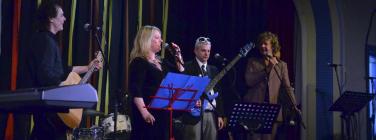 GrandFinalEvePieNight2012_019