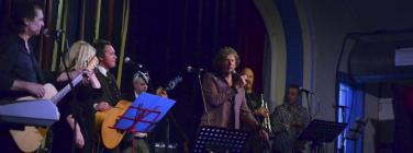 GrandFinalEvePieNight2012_041
