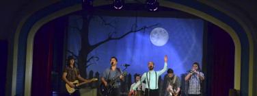 TootTootTootsCaravan060712_031