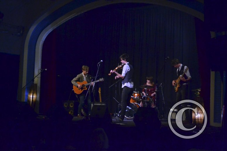 WoodenMusicTourCaravan010213_003