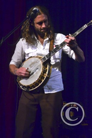 WoodenMusicTourCaravan010213_018
