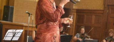 CheektoCheek120414_011