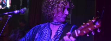 ChickRatenTribute120714_067