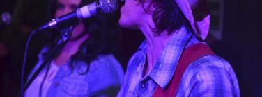 ChickRatenTribute120714_082