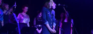 IYSHSH280915_003