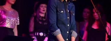 IYSHSH280915_004
