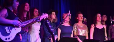 IYSHSH280915_040