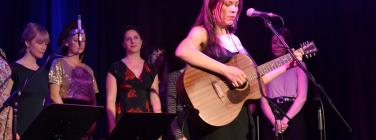 IYSHSH280915_048