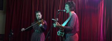 BandWhoKnewTooMuchSM131116_003