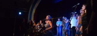 Hat Fitz and Cara with choir at the Caravan Music Club 25/01/26