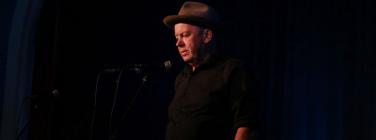 Pete at the Caravan Music Club 12/11/17