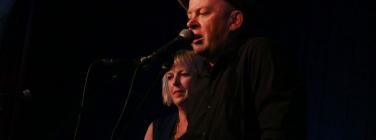 Pete and Sue at the Caravan Music Club 12/11/17