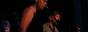 Gallie and Liz Stringer at the Caravan Music Club 12/11/17