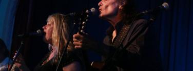 Rebecca Barnard and Billy Miller at the Caravan Music Club 12/11/17