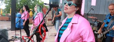 Juliette Seizure & The Tremor Dolls at Federation Square 21/12/2018