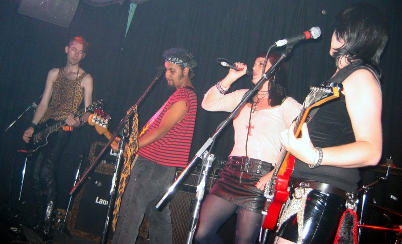 cockrockarthouse_012