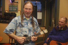 Ian Bland & the Lamington Drive Orchestra at the Lomond