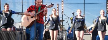 Peter Combe with Dance Habit at Footscray Park 31/12/19