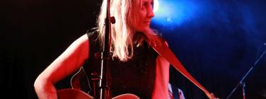 Mick Thomas and the Roving Commission at the Corner Hotel 13/04/19