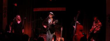 Rob Snarski at the Spotted Mallard 04/05/19