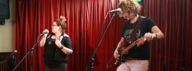Nina introducing Alison Ferrier at the Union Hotel Brunswick 10/03/19