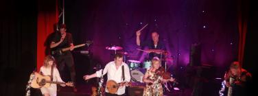 Mick Thomas and the Roving Commission at Memo Music Hall 23/12/21