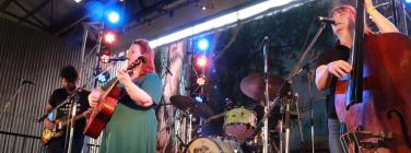 Brooke Russell and the Mean Reds at Out on the Weekend 2021