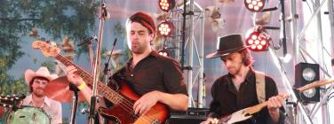 Lachlan Bryan and the Wyldes at Out on the Weekend 2021