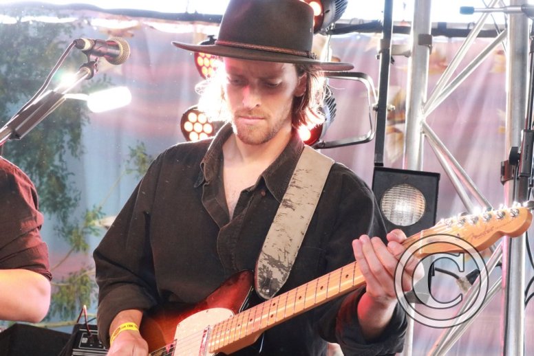 Lachlan Bryan and the Wyldes at Out on the Weekend 2021