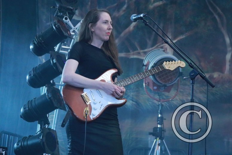 Liz Stringer and band at Out on the Weekend 2021