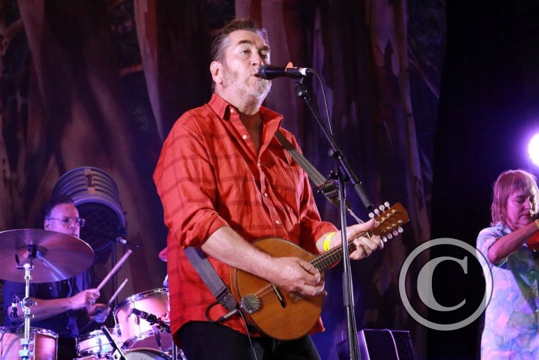 Mick Thomas and the Roving Comission at Out on the Weekend 2021