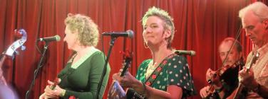 The Cartridge Family at Union Hotel Brunswick 17/04/22