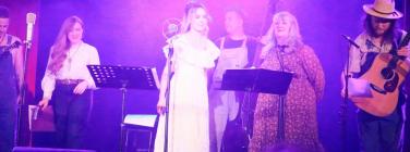 Tracy & Loretta Miller and Freya Josephine Hollick at Memo Music Hall 15/05/22