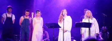 Collingwood Casanovas with Tracy, Loretta and Freya at Memo Music Hall 15/05/22