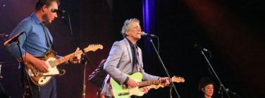 Dan Warner and the Night Parrots band at Memo Music Hall 04/03/23