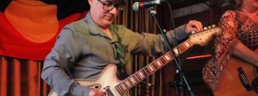 Suzannah and band at the Retreat Hotel 07/11/23: Jeff Lang