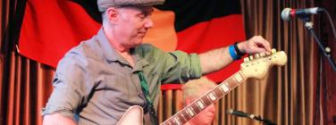 Suzannah and band at the Retreat Hotel 07/11/23
