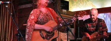 Suzannah and band at the Retreat Hotel 07/11/23