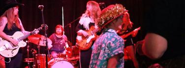 Hana & Jessie-Lee's Bad Habits at the Lulie Tavern 22/12/24