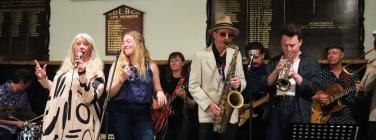 Tracey Miller and band at the Oakleigh Bowling Club 02/03/25