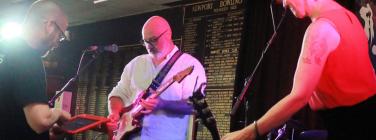 Sarah and Shannon at Way Out West Roots Music Club 05/10/25