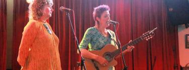 Sarah and Suzannah at the Union Hotel Brunswick 20/04/25